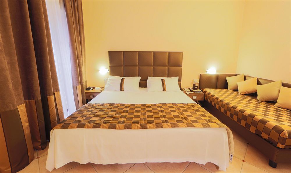 Western Libertà 3* Modena